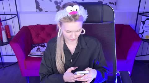 Ava nonude online show from February 25, 1:43 pm
