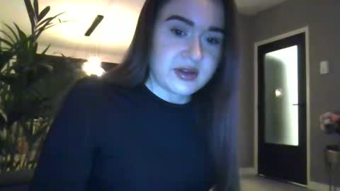 Snapshot of avajadey chatting on February 19, 7:05 pm avajadey online show from February 19, 7:05 pm