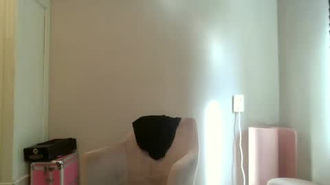 Snapshot of avajadey chatting on March 10, 11:53 am avajadey online show from March 10, 11:53 am