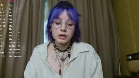 avaobierne online show from April 19, 6:02 am