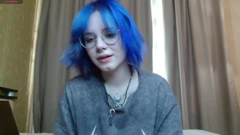 avaobierne online show from April 22, 7:00 am