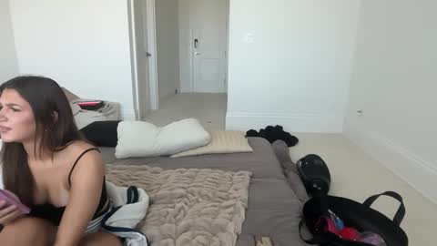 avaowenss online show from September 24, 7:39 pm