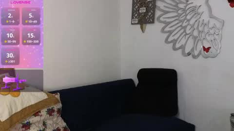 Snapshot of avaqeen chatting on April 19, 1:16 am Ava online show from April 19, 1:16 am