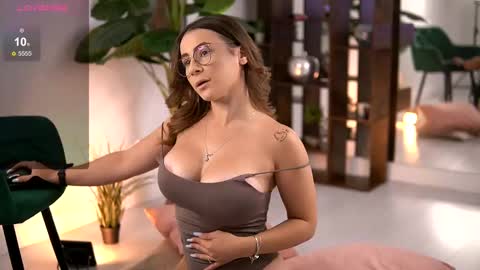 AvaReed online show from September 11, 4:01 am