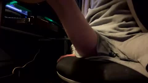 Snapshot of ave7ord chatting on November 15, 5:42 pm Ordinary7 online show from November 15, 5:42 pm