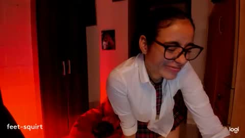 Snapshot of ave_fenix69 chatting on May 18, 4:07 am Valery -- online show from May 18, 4:07 am