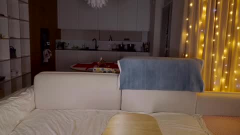 Snapshot of aveksmr chatting on January 28, 6:07 pm Kate  online show from January 28, 6:07 pm