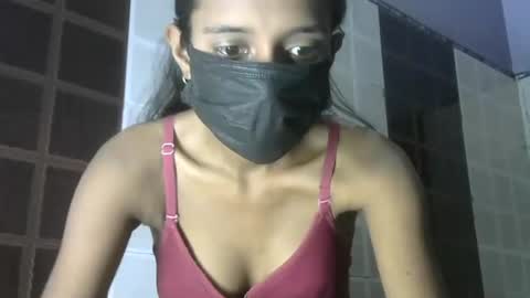 avery_lust01 online show from April 27, 5:49 am
