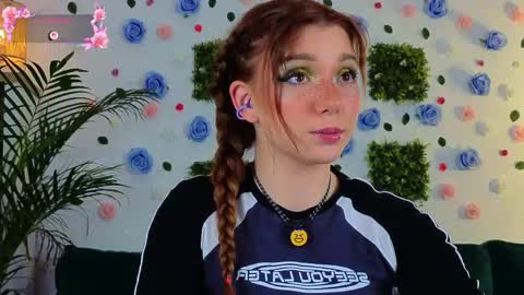 Snapshot of averywillow chatting on May 29, 1:14 am AveryWillow online show from May 29, 1:14 am