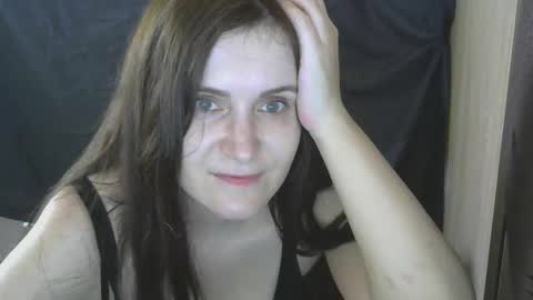 avialenne online show from May 15, 1:18 pm