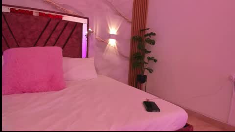 Avigail  online show from February 13, 7:10 pm