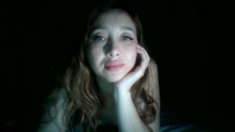 Snapshot of avinelra chatting on July 2, 12:32 am avinelra online show from July 2, 12:32 am