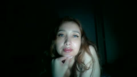 Snapshot of avinelra chatting on July 3, 8:37 pm avinelra online show from July 3, 8:37 pm