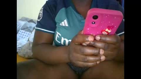 avril254 online show from September 19, 6:59 am