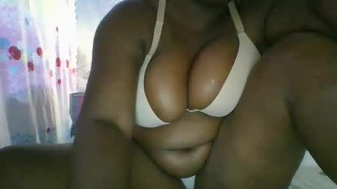 avril254 online show from September 21, 7:43 am