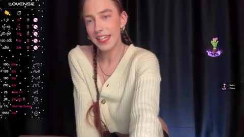 avril_pearly_ online show from January 17, 7:49 pm