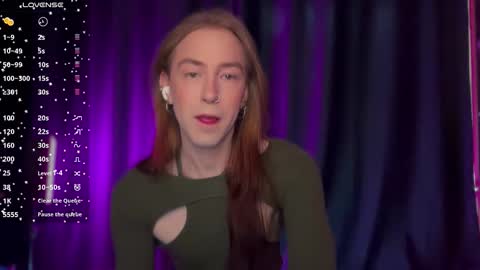 avril_pearly_ online show from February 9, 11:25 am