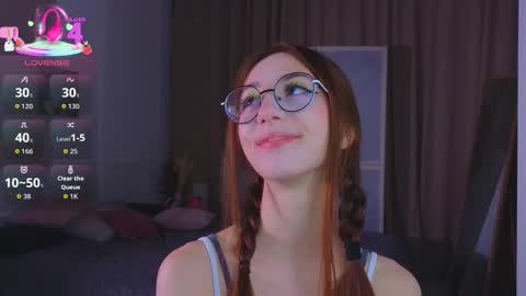 Avril online show from November 3, 9:05 pm