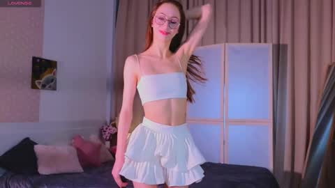 Avril online show from November 16, 8:03 pm