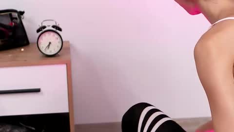 awalynch online show from November 24, 3:23 pm