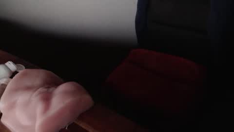 Snapshot of awesome86m chatting on December 14, 7:51 pm PiPa online show from December 14, 7:51 pm