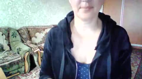 awesomeladyy online show from October 28, 7:34 am