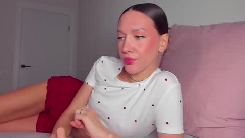 Awgustina online show from November 29, 9:12 am