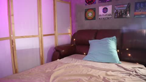 Alice online show from April 17, 10:07 am