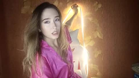 Snapshot of awora_wolf chatting on September 13, 3:45 pm Awora Wolf online show from September 13, 3:45 pm