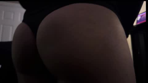 Snapshot of axel101101 chatting on March 2, 12:11 pm Axel Palacios online show from March 2, 12:11 pm