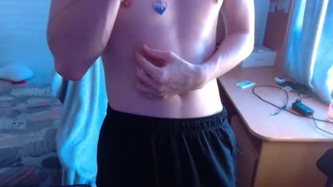 Snapshot of axel_0ne chatting on March 17, 11:24 am axel_0ne online show from March 17, 11:24 am