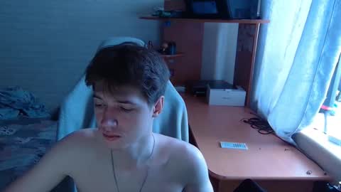 Snapshot of axel_0ne chatting on March 25, 5:35 am axel_0ne online show from March 25, 5:35 am
