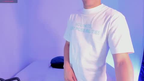 axel__fierro online show from April 30, 9:30 pm