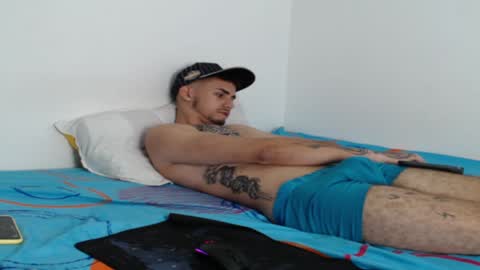 Axel online show from January 12, 2:41 pm