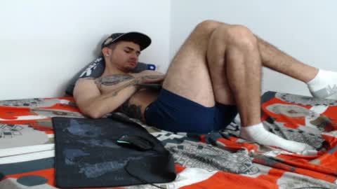 Axel online show from February 1, 5:58 pm