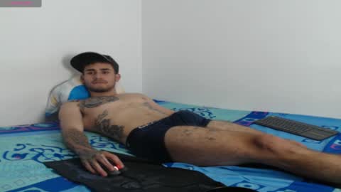 Axel online show from March 5, 9:04 pm