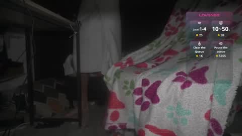 Axel online show from April 19, 1:10 pm