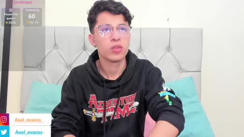 Axel Evanss online show from February 8, 1:33 pm