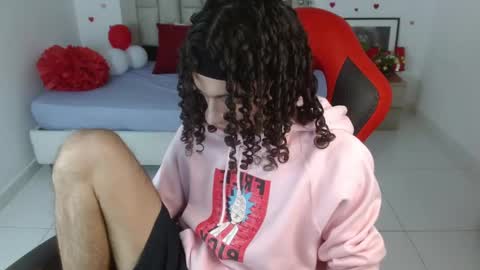 Axel online show from February 17, 11:33 pm