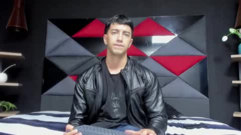 axel_hendrick online show from February 10, 11:58 am