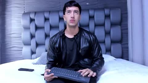 axel_hendrick online show from February 26, 11:42 am