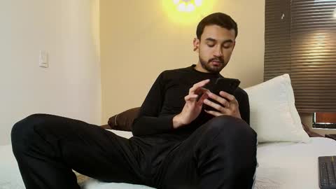 Snapshot of axel_moon_s chatting on October 21, 7:47 pm Axel Moon online show from October 21, 7:47 pm