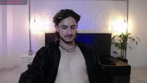 Axel  online show from May 23, 2:50 am