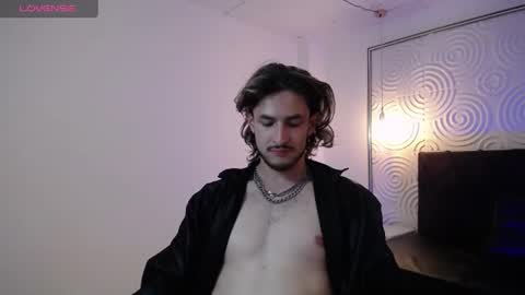 Snapshot of axel_porn_ chatting on July 2, 3:29 pm Axel online show from July 2, 3:29 pm