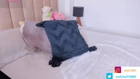 axel slim online show from September 11, 3:01 pm