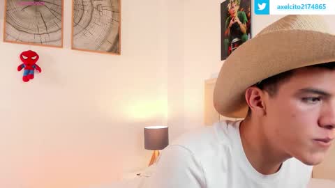 axel slim online show from October 12, 3:27 am