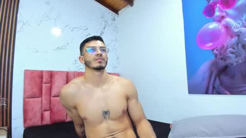 Axel  online show from December 2, 6:09 am