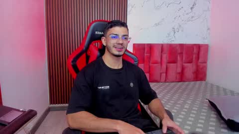 Axel  online show from December 29, 8:48 pm