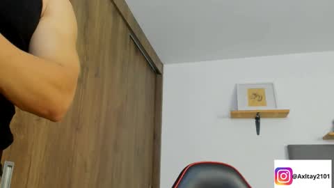 Snapshot of axel_taylor21 chatting on March 28, 2:55 am INDEPENDENT MODEL online show from March 28, 2:55 am