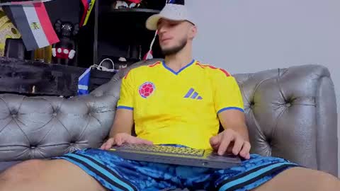 Axel  online show from June 27, 8:58 pm